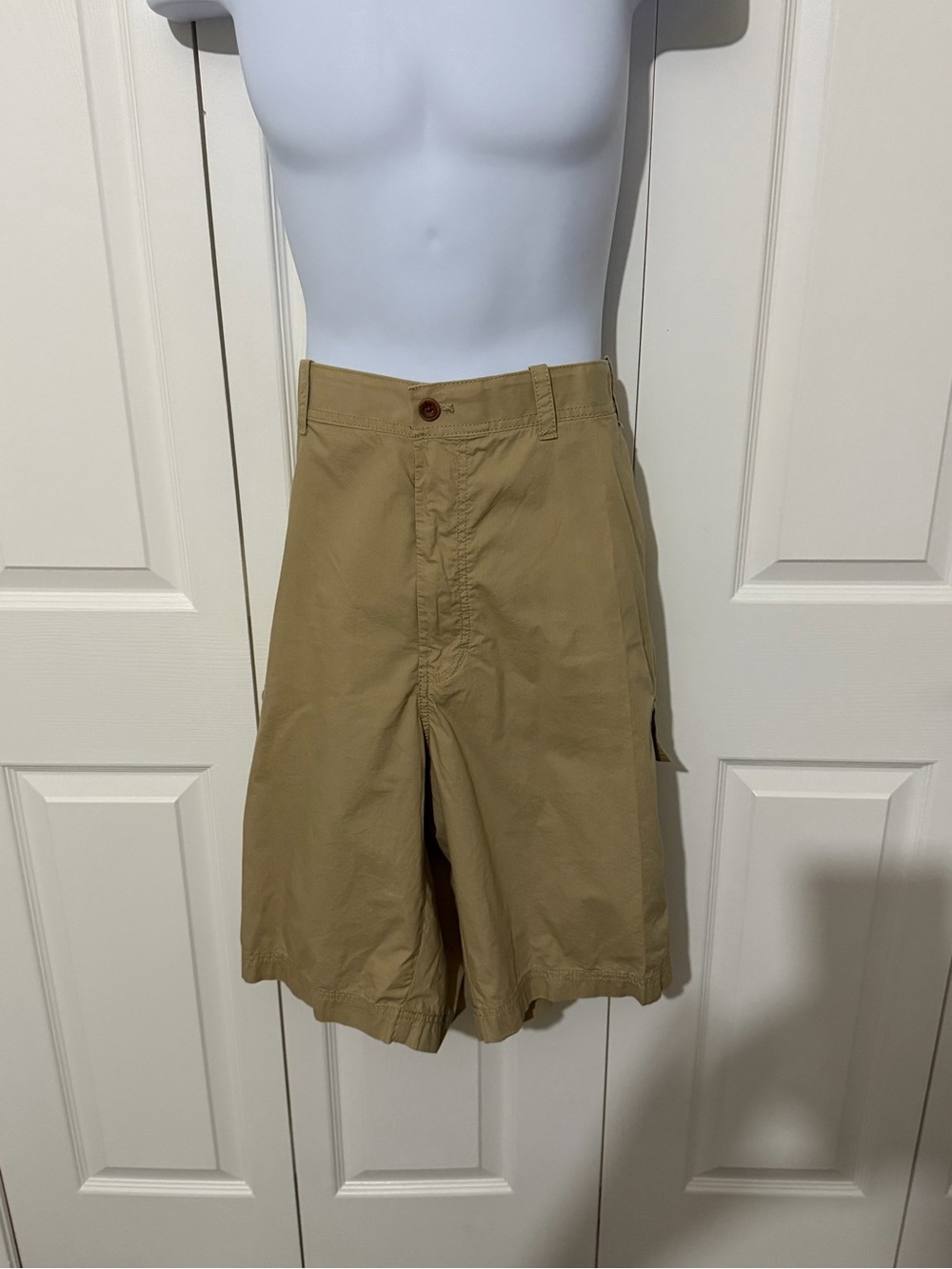 Izod Tan Cargo Shorts extended size 48 big